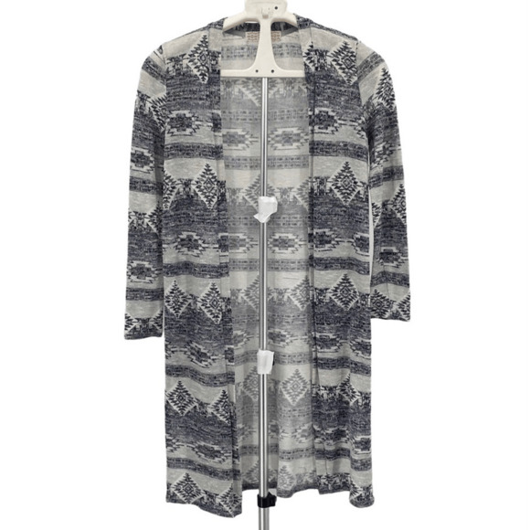 Pink Republic Gray White Aztec Long Sleeve Open Long Cardigan Sweater Size Small - Picture 1 of 10
